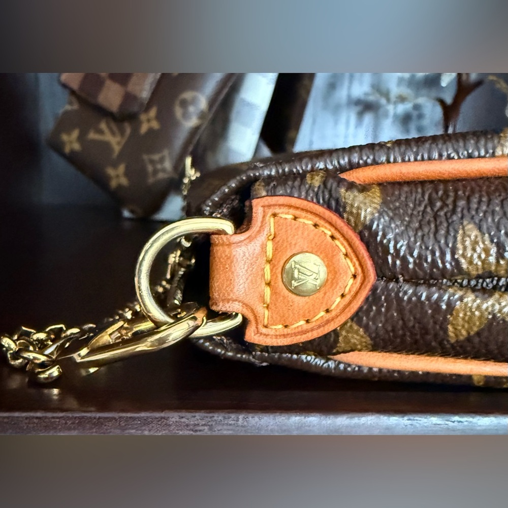 Authentic Louis Vuitton Monogram Eva Clutch/Wristlet/Shoulder/Crossbody Bag - Picture 11 of 16